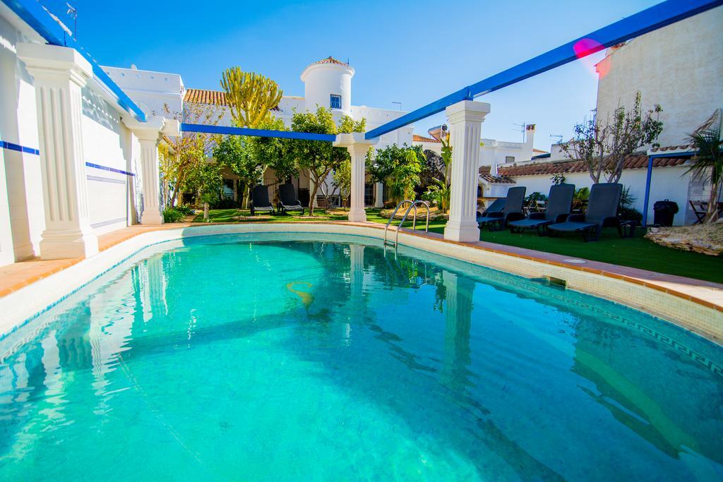 16:9 Los Molinos Suites Almeria Exterior photo
