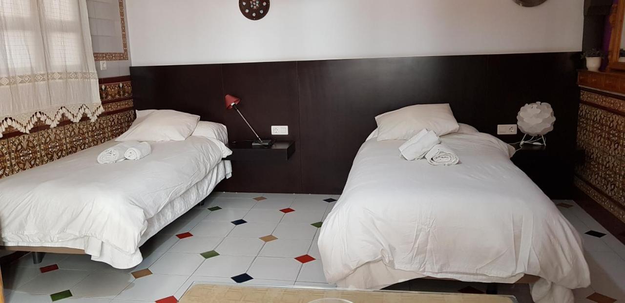 16:9 Los Molinos Suites Almeria Exterior photo